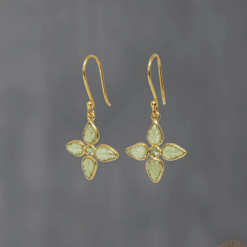 Pretty Pearl Earrings-Gold Carved Peridot Leaf Earrings