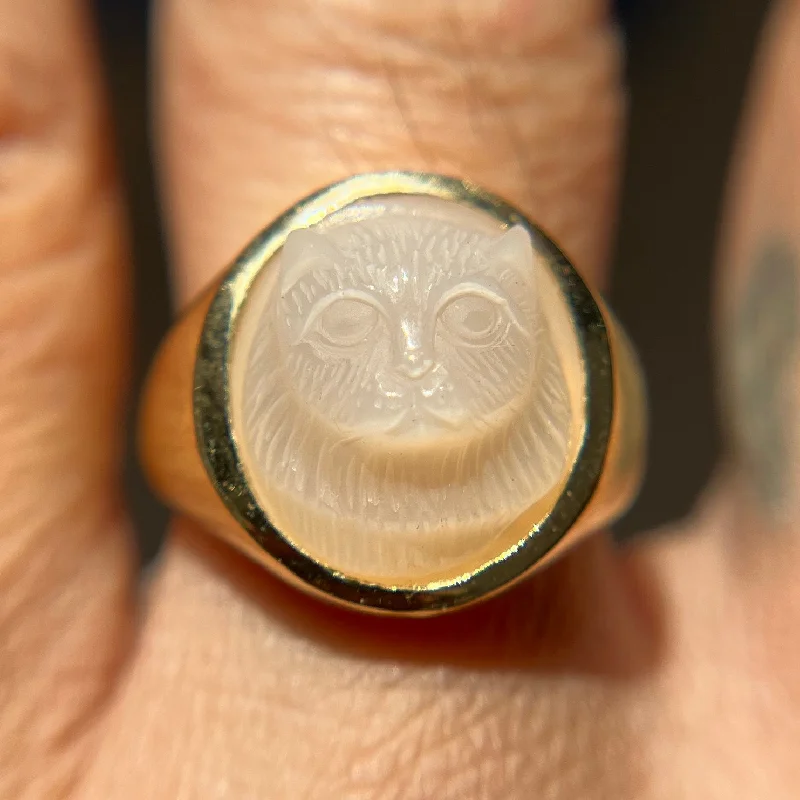 Gemstone Wedding Ring-Sassy Cat Signet