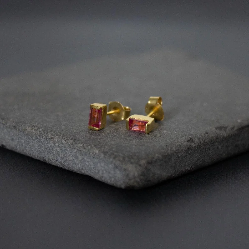 High-Quality Stud Earrings-18ct Gold Vermeil Pink Quartz Stud Earrings