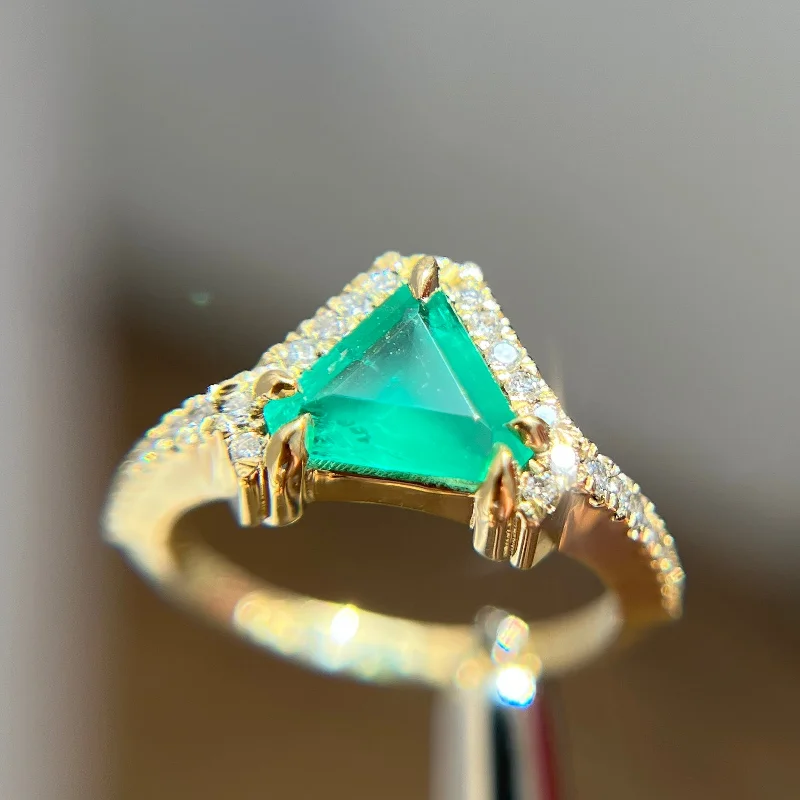 Luxury Gold Ring Set-.90ct Emerald Petite Theodora