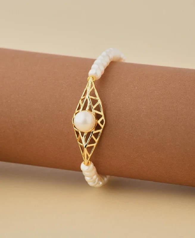 Gold Cuff Bracelets with Diamonds-Elegant and classy Pearl Bracelet