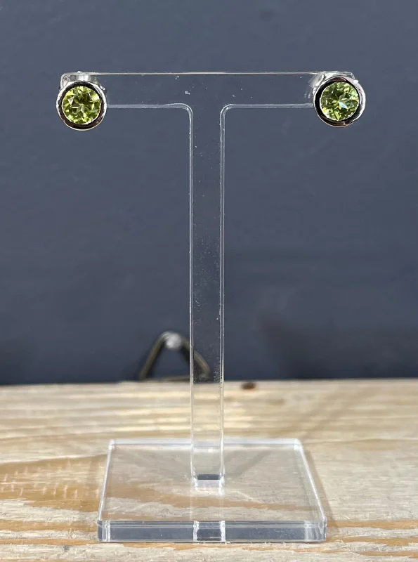 Modern Geometric Earrings-Unique & Co Sterling Silver Peridot Stud Earrings